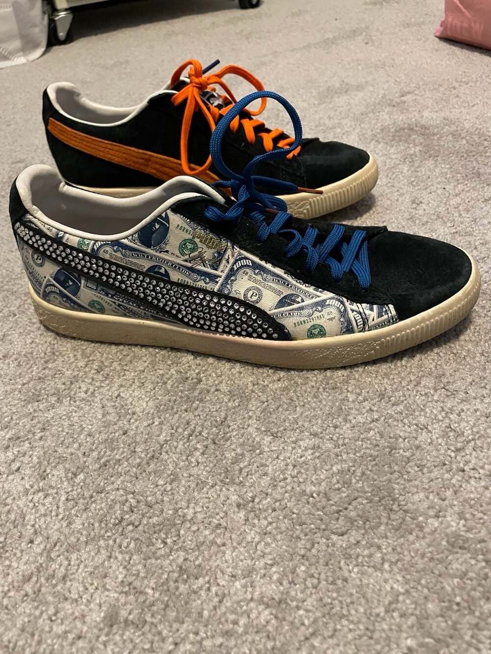 Puma x Sneakersnstuff (SNS) Clyde "The Heist" Money Print Sneakers Size US 7